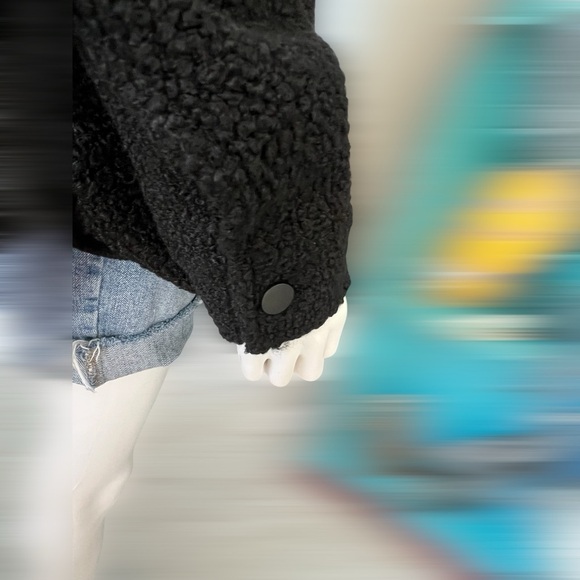 PEACH LOVE CALIFORNIA Black faux Sherpa sequin pocket jacket S M L - Picture 9 of 9